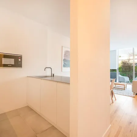 Guestready - A Pleasant In The Centre *