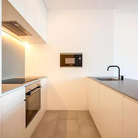 Guestready - A Pleasant In The Centre * 리스본